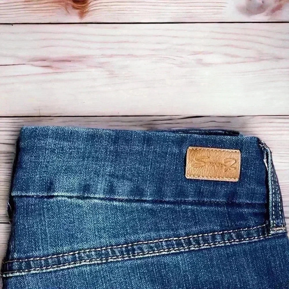 Seven7 Size 8 Women’s Tummyless High Rise Skinny Jeans. Tapered Ankle. - Picture 2 of 6